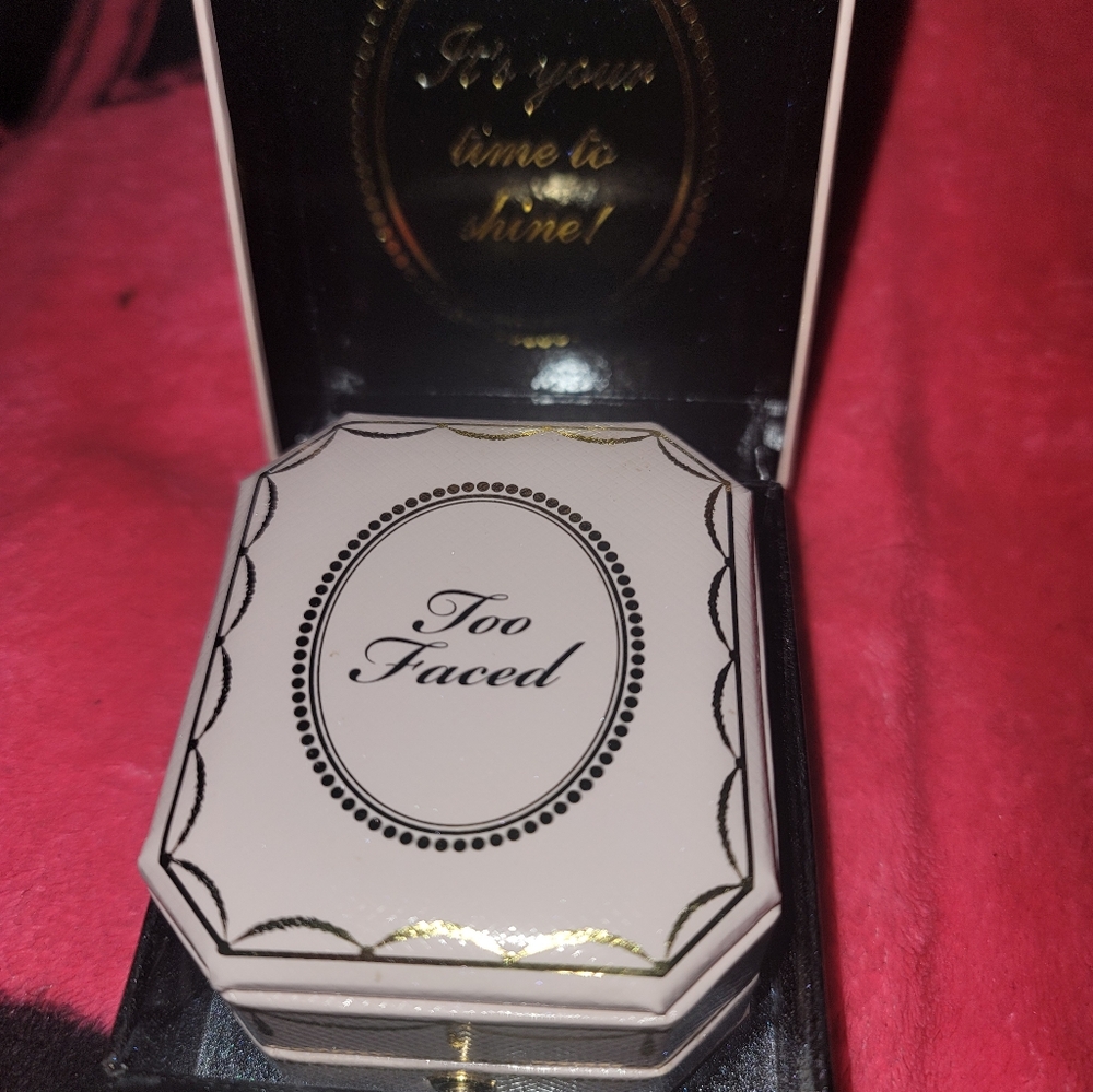 Bundle of all 2 limited edition Face diamond light highlighters